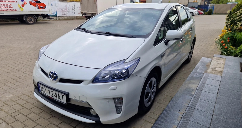 Toyota Prius cena 57900 przebieg: 104000, rok produkcji 2013 z Kłodzko małe 352